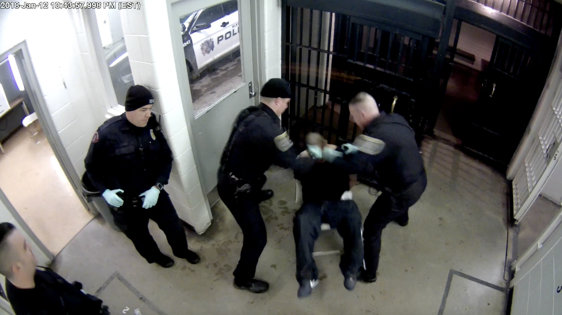 Elkhart officers now face federal charges in alleged beating